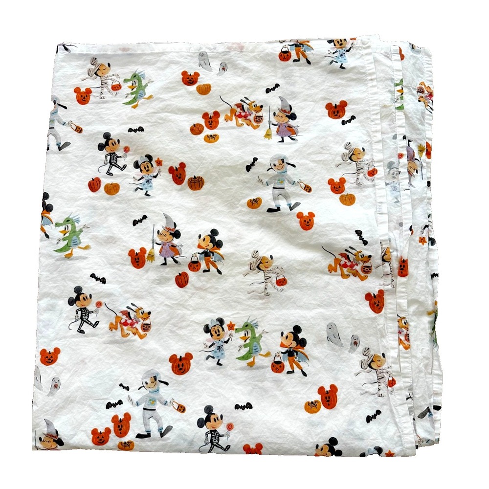 Pottery Barn Teen Kids Mickey & Friends Halloween Organic FULL FLAT SHEET EUC